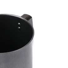Load image into Gallery viewer, Bacon Grease Container with Fine Mesh Strainer, 1.3 L almost 6 Full Cups Iron Cooking Oil Can with Removable a Coaster Tray for Kitchen Fat Storage Black