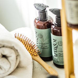 Organic Shampoo & Conditioner - Moisturizing with Hyaluronic Acid and Green Tea - Strength Damaged Hair, Invigorating Scalp, Nourishing - Anti Thinning & Volumizing