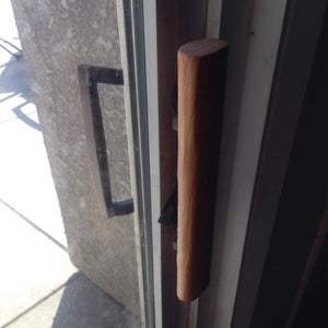 Sliding Glass Door Handle Set Oak Wood Interior Handle and Exterior Pull White Diecast Finish+Mortise Lock 45° Keyway Fits 3-15/16” Screw Hole Spacing, Non-keyed with Latch Locks(White)