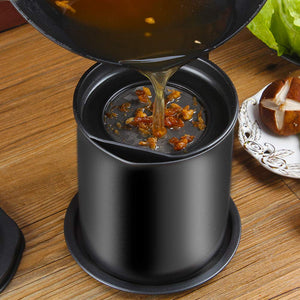 Bacon Grease Container with Fine Mesh Strainer, 1.3 L almost 6 Full Cups Iron Cooking Oil Can with Removable a Coaster Tray for Kitchen Fat Storage Black