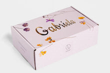 Load image into Gallery viewer, Lizush Spa Gift Box, Natural Lavender scented Bath &amp; Body Relaxing Pac